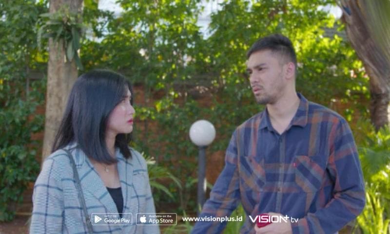 Bikin Baper! Kisah Cinta Ochi Rosdiana dan Megantara di Sinetron Cinta Tanpa Karena Tayang di Vision+ Bikin Baper! Kisah Cinta Ochi Rosdiana dan Megantara di Sinetron Cinta Tanpa Karena Tayang di Vision+