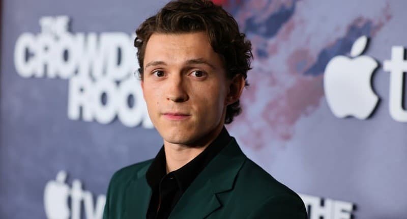 Dirumorkan Berpisah, Bintang Spiderman Tom Holland Bantah Putus dengan Kekasih Dirumorkan Berpisah, Bintang Spiderman Tom Holland Bantah Putus dengan Kekasih