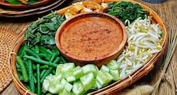 Bangga! Pecel, Ketoprak dan Gado-Gado Jadi Salad Terenak di Dunia Kalahkan Ohitashi Jepang 