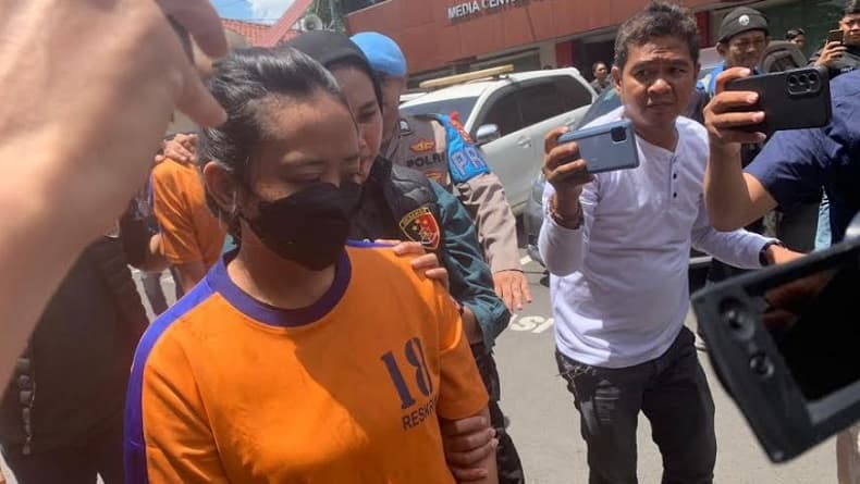 Istri di Karawang Sewa Pembunuh Bayaran Habisi Suami, Motif Dugaan Perselingkuhan Istri di Karawang Sewa Pembunuh Bayaran Habisi Suami, Motif Dugaan Perselingkuhan