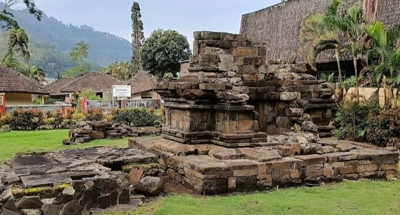 Mengenal Candi Songgoriti di Kota Batu, Menakutkan Konon Dihuni Makhluk Gaib Mengenal Candi Songgoriti di Kota Batu, Menakutkan Konon Dihuni Makhluk Gaib