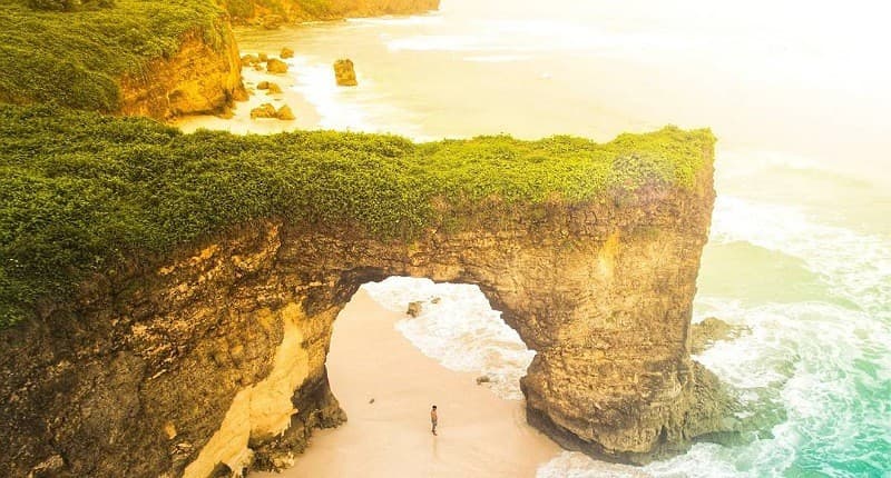 Mengenal Pantai Bwanna di Sumba, Unik Ada Karang Berbentuk Cincin dan Pasir Putih Mengenal Pantai Bwanna di Sumba, Unik Ada Karang Berbentuk Cincin dan Pasir Putih