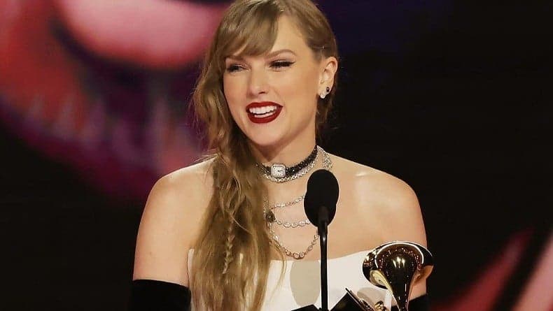 Makna Lagu So High School - Taylor Swift, Lengkap dengan Liriknya Makna Lagu So High School - Taylor Swift, Lengkap dengan Liriknya