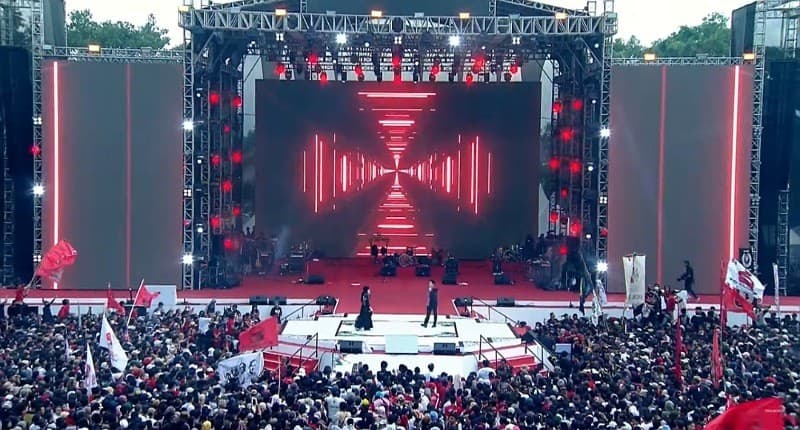 Meriah, Rony Parulian dan Nabila Taqiyah Ajak Penonton Nyanyi di Konser Hajatan Rakyat Banyuwangi Meriah, Rony Parulian dan Nabila Taqiyah Ajak Penonton Nyanyi di Konser Hajatan Rakyat Banyuwangi