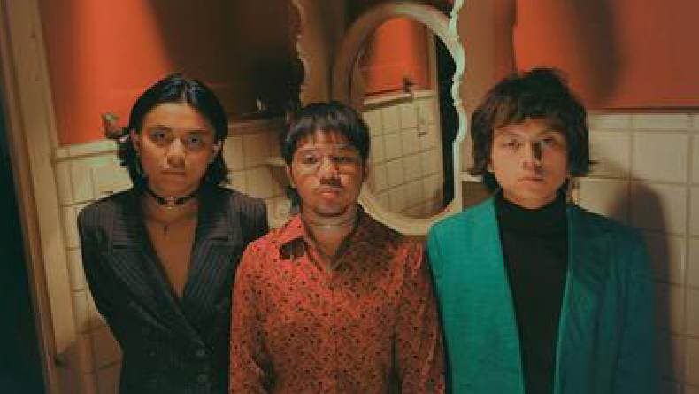 Makna Lagu Come Inside of My Heart - IV of Spades yang Viral di TikTok, Lengkap dengan Liriknya Makna Lagu Come Inside of My Heart - IV of Spades yang Viral di TikTok, Lengkap dengan Liriknya