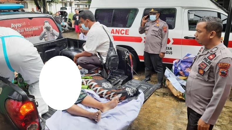 Kronologi 3 Santri Tewas Tenggelam di Kudus, Perahu Kayu Terbalik di Lokasi Banjir Kronologi 3 Santri Tewas Tenggelam di Kudus, Perahu Kayu Terbalik di Lokasi Banjir