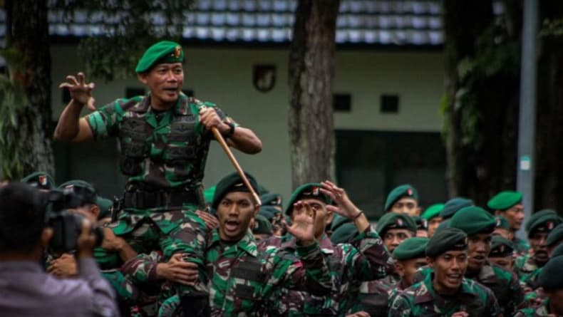 Draf RUU TNI: Usia Pensiun Bisa Capai 65 Tahun Draf RUU TNI: Usia Pensiun Bisa Capai 65 Tahun