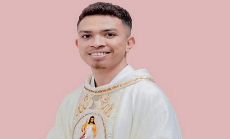 Pastor Katolik asal NTT Lolos Seleksi Perwira Polri, Jadi yang Pertama di Indonesia Pastor Katolik asal NTT Lolos Seleksi Perwira Polri, Jadi yang Pertama di Indonesia