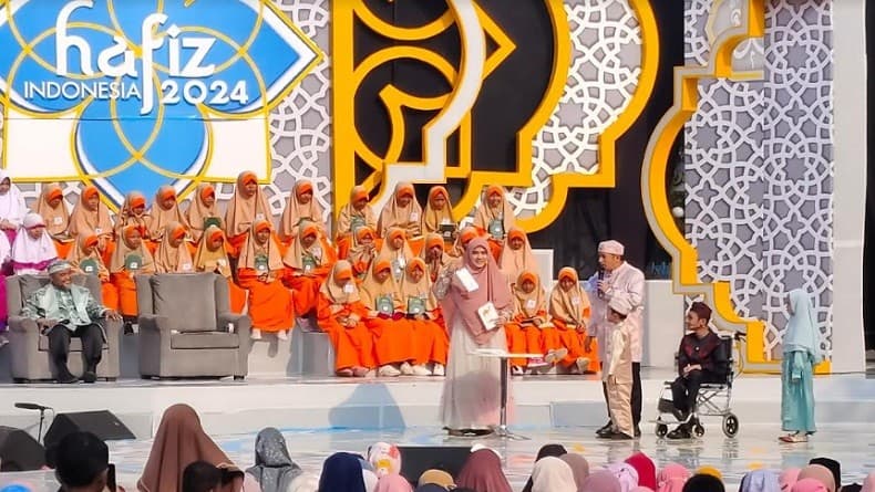 Irfan Hakim Bawa Boneka Jalu Jaki di Festival Hafiz Indonesi 2024 Tangerang, Sampaikan Dakwah Ringan ke Anak