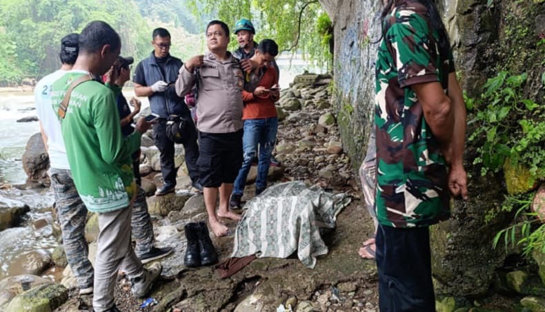 Geger Penemuan Mayat Pria Tanpa Identitas di Sungai Ciliwung, Ada Luka di Bagian Wajah