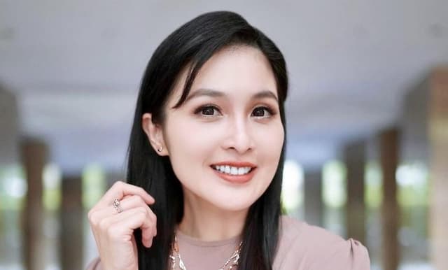 Profil Sandra Dewi, Kini Jadi Sorotan Publik karena Suami Tersangka Korupsi