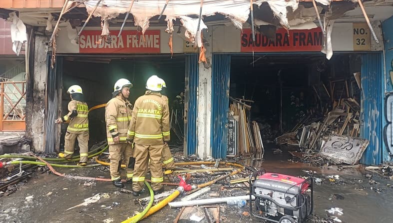 Identitas 7 Korban Tewas Kebakaran Toko Bingkai di Mampang, 5 Lainnya Luka-luka