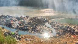 Polisi Tindak TPS Ilegal di Bantaran Sungai Cisadane, 20 Ton Sampah dari Serpong