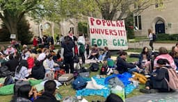 Bukan Hanya Berkemah, Mahasiswa Demonstran Pro-Palestina di AS kini Mogok Makan
