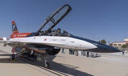 Wow, Menteri Angkatan Udara AS Jajal Jet Tempur X-62A Dikendalikan Kecerdasan Buatan