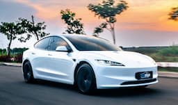Prestige Boyong Mobil Listrik Bertenaga Sangar Tesla Model 3 Highland ke Indonesia