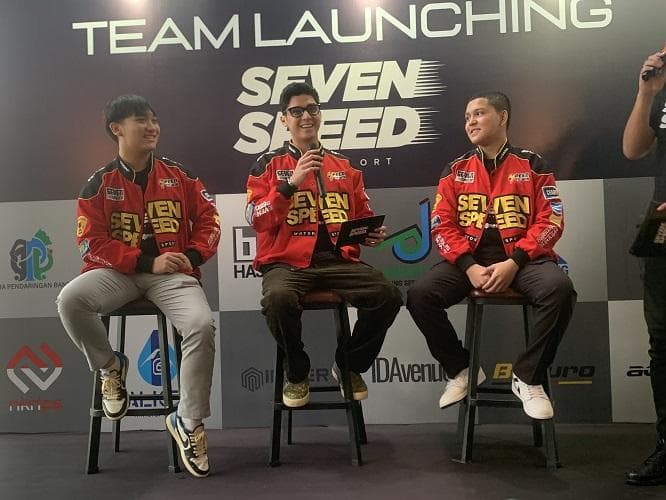 Al Ghazali Perkenalkan Tim Balap Seven Speed Motorsports: Salurkan Hobi Lama! Al Ghazali Perkenalkan Tim Balap Seven Speed Motorsports: Salurkan Hobi Lama!