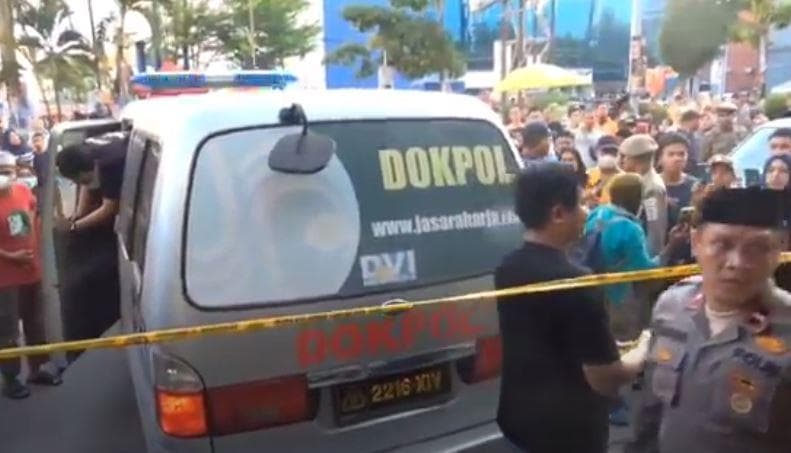 Kronologi Santri Tahfiz di Makassar Tewas Terjatuh dari Lantai 4 saat Main Parkour Kronologi Santri Tahfiz di Makassar Tewas Terjatuh dari Lantai 4 saat Main Parkour