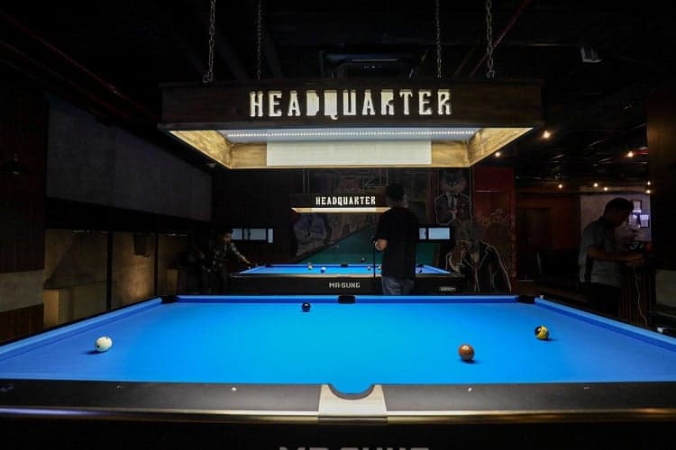 Headquarter Bar N Pool, World Class Biliar dengan Skyscraper View Terbaik di Jakarta Headquarter Bar N Pool, World Class Biliar dengan Skyscraper View Terbaik di Jakarta