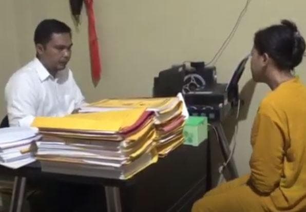 Viral Istri Live Mesum dengan Selingkuhan karena Sakit Hati pada Suami di Sidrap Viral Istri Live Mesum dengan Selingkuhan karena Sakit Hati pada Suami di Sidrap