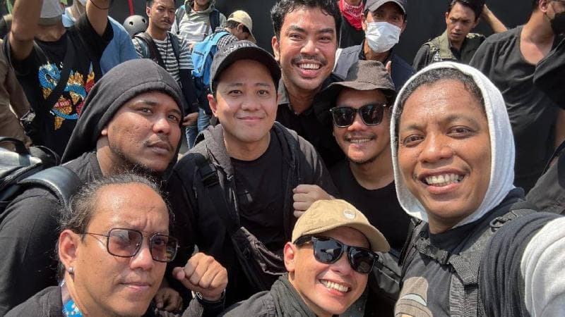15 Artis yang Ikut Demo Tolak RUU Pilkada di DPR, Reza Rahadian hingga Baskara Putra 15 Artis yang Ikut Demo Tolak RUU Pilkada di DPR, Reza Rahadian hingga Baskara Putra