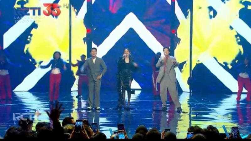 Seru! Selebrasi Spektakuler RCTI 35, Vidi Aldiano, Boy William dan Enzy Storia Tampil Kompak Seru! Selebrasi Spektakuler RCTI 35, Vidi Aldiano, Boy William dan Enzy Storia Tampil Kompak
