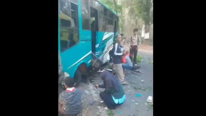 Kecelakaan Maut Bus Tabrak 2 Motor di Pemalang, 2 Orang Tewas 5 Luka-Luka Kecelakaan Maut Bus Tabrak 2 Motor di Pemalang, 2 Orang Tewas 5 Luka-Luka
