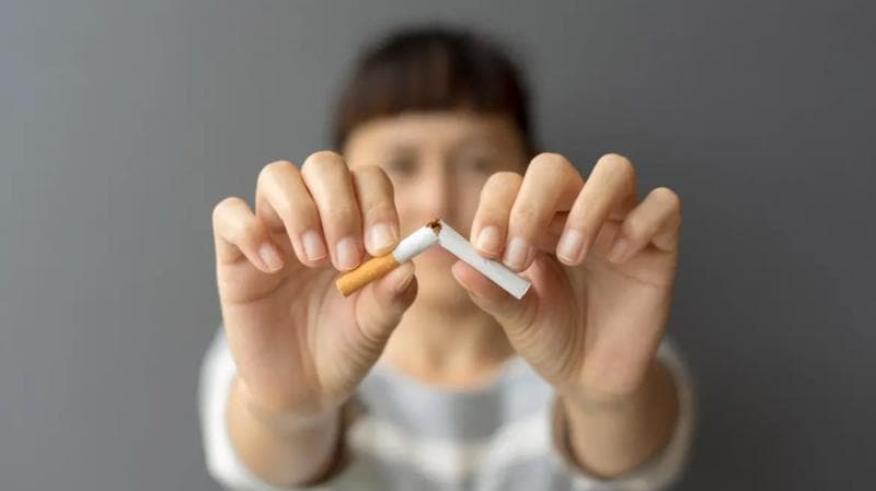 Berhenti Sekarang! Ini Bahaya Merokok Setelah Makan yang Harus Jadi Perhatian Berhenti Sekarang! Ini Bahaya Merokok Setelah Makan yang Harus Jadi Perhatian