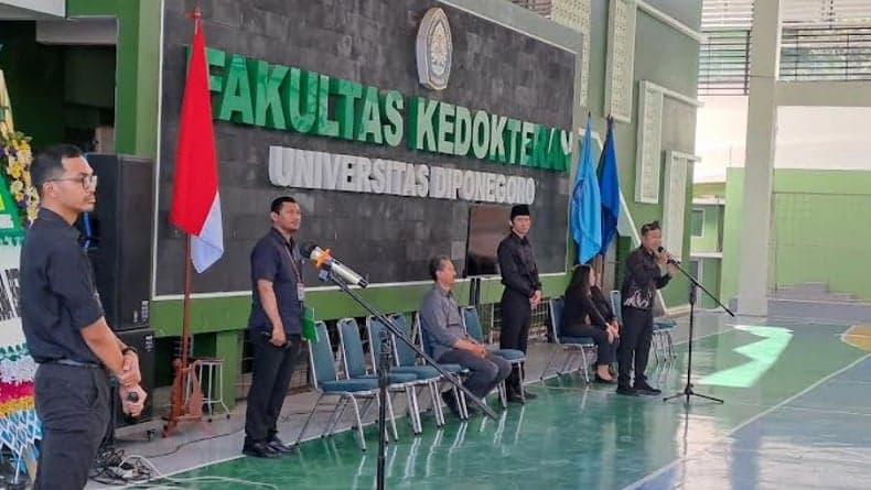 Undip Sebut Jam Kerja Berlebihan Biang Kerok Persoalan Dokter PPDS Undip Sebut Jam Kerja Berlebihan Biang Kerok Persoalan Dokter PPDS