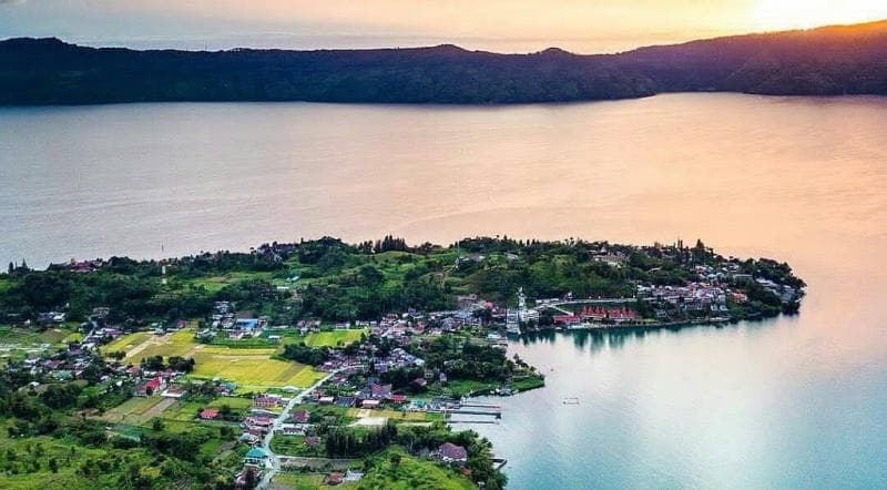 Kampung Unik di Samosir, Harus Singgah ke Perdesaannya Ada Pemandangan Cantik Layaknya di Swiss Kampung Unik di Samosir, Harus Singgah ke Perdesaannya Ada Pemandangan Cantik Layaknya di Swiss