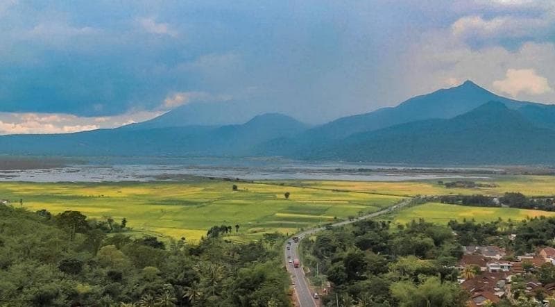 Desa di Semarang Harus Dikunjungi Minimal Sekali Seumur Hidup, Bisa Lihat 12 Puncak Gunung Desa di Semarang Harus Dikunjungi Minimal Sekali Seumur Hidup, Bisa Lihat 12 Puncak Gunung