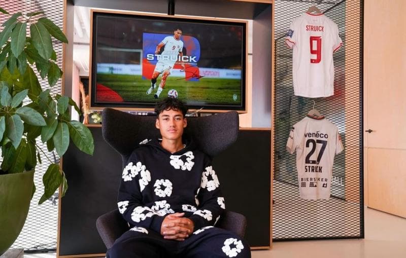 Gaji Rafael Struick di Brisbane Roar: Fakta Menarik yang Perlu Anda Ketahui Gaji Rafael Struick di Brisbane Roar: Fakta Menarik yang Perlu Anda Ketahui