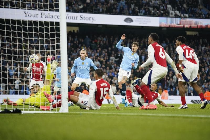 Hasil Liga Inggris: Man City Susah Payah Imbangi 10 Pemain Arsenal Hasil Liga Inggris: Man City Susah Payah Imbangi 10 Pemain Arsenal