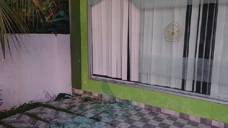 Dampak Gempa M6,4 Gorontalo: 2 Masjid, Sekolah hingga Gedung Universitas Pohuwato Dilaporkan Rusak Dampak Gempa M6,4 Gorontalo: 2 Masjid, Sekolah hingga Gedung Universitas Pohuwato Dilaporkan Rusak