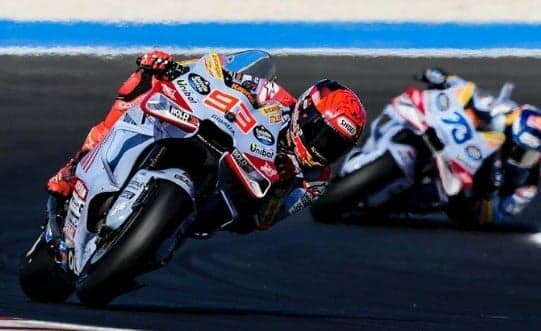 Hasil MotoGP Australia 2024: Marc Marquez Juara usai Duel Sengit Lawan Jorge Martin Hasil MotoGP Australia 2024: Marc Marquez Juara usai Duel Sengit Lawan Jorge Martin