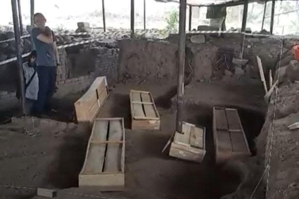 5 Kerangka Manusia Diduga Era Majapahit Ditemukan di Situs Kumitir Mojokerto 5 Kerangka Manusia Diduga Era Majapahit Ditemukan di Situs Kumitir Mojokerto