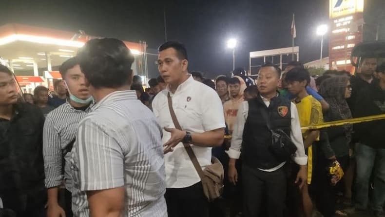 4 Fakta Mengerikan Ledakan di Pekanbaru, Nomor 2 Korban Tewas dengan Tubuh Terpisah 4 Fakta Mengerikan Ledakan di Pekanbaru, Nomor 2 Korban Tewas dengan Tubuh Terpisah