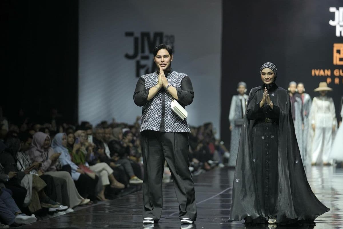 Bangga Kenalkan Ivan Gunawan Prive di JMFW, Igun: Aku Selalu Berpartisipasi Setiap Tahun Bangga Kenalkan Ivan Gunawan Prive di JMFW, Igun: Aku Selalu Berpartisipasi Setiap Tahun