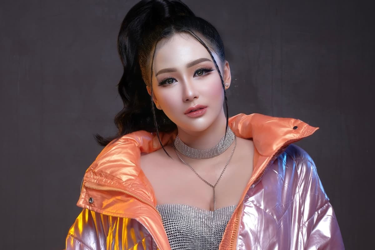 DJ Biddy Rela Putus Sekolah Demi Jadi DIsk Jockey DJ Biddy Rela Putus Sekolah Demi Jadi DIsk Jockey