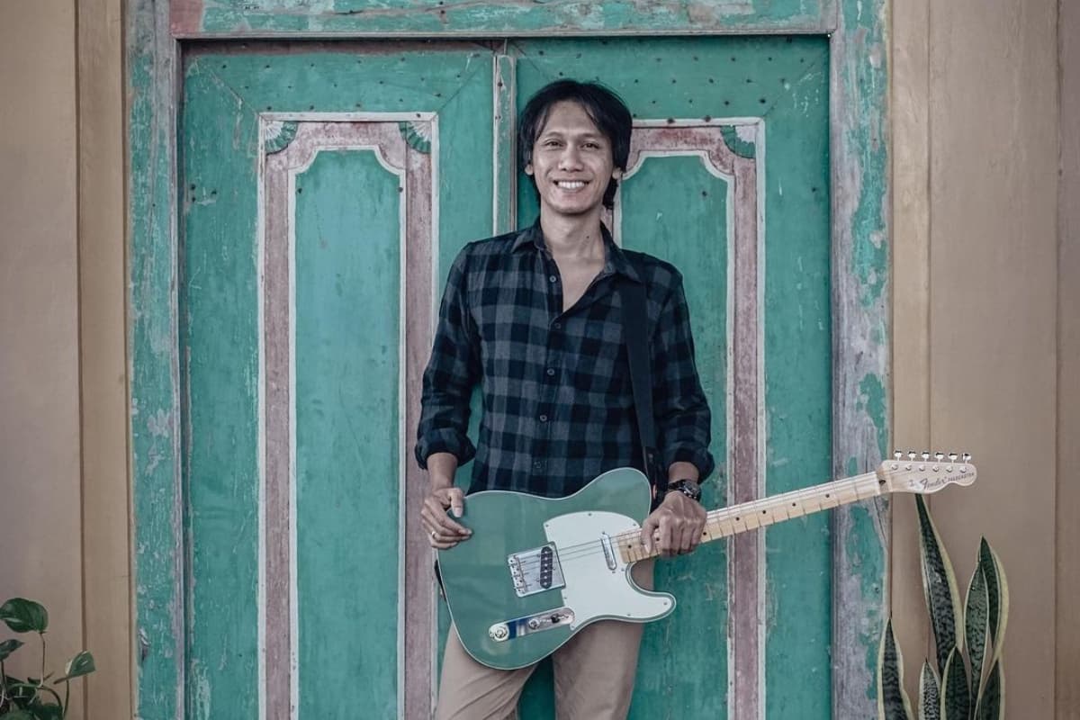 Gitar Milik Eross Sheila On 7 Hilang, Begini Kronologinya Gitar Milik Eross Sheila On 7 Hilang, Begini Kronologinya