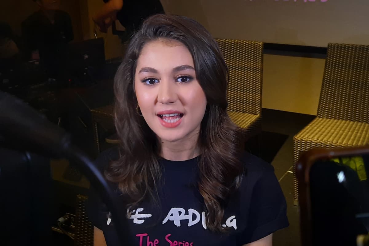 Zoe Abbas Jackson Stress Diminta Pernakan Sosok Nike Ardilla di Serial Biopik Zoe Abbas Jackson Stress Diminta Pernakan Sosok Nike Ardilla di Serial Biopik