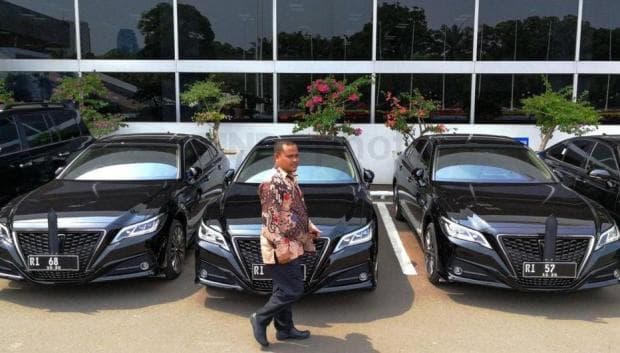 Siapa Sajakah Pemilik Plat Nomor RI 3 dan RI 4? Ternyata Ini Sosoknya Siapa Sajakah Pemilik Plat Nomor RI 3 dan RI 4? Ternyata Ini Sosoknya