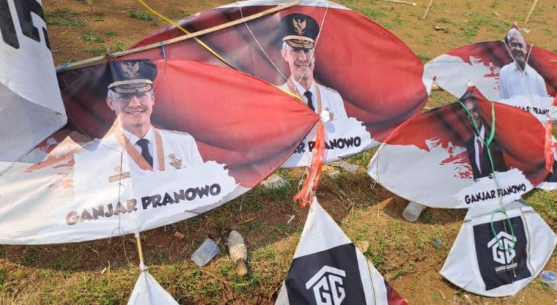 Gelar Festival Layangan, Relawan Bergerak Menangkan Ganjar Pranowo Satu Putaran Gelar Festival Layangan, Relawan Bergerak Menangkan Ganjar Pranowo Satu Putaran