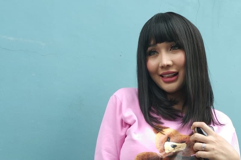 Lucinta Luna Beri Dukungan untuk Palestina, Netizen Malah Sentil soal Hijab Lucinta Luna Beri Dukungan untuk Palestina, Netizen Malah Sentil soal Hijab