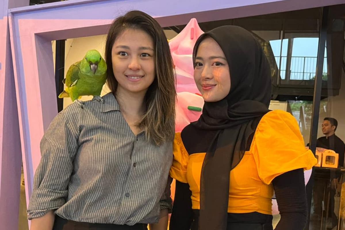 Bersama Amanda Master Chef Indonesia, Jacqueline Wijaya Bagikan 3.500 Tusuk Sate Maranggi Bersama Amanda Master Chef Indonesia, Jacqueline Wijaya Bagikan 3.500 Tusuk Sate Maranggi