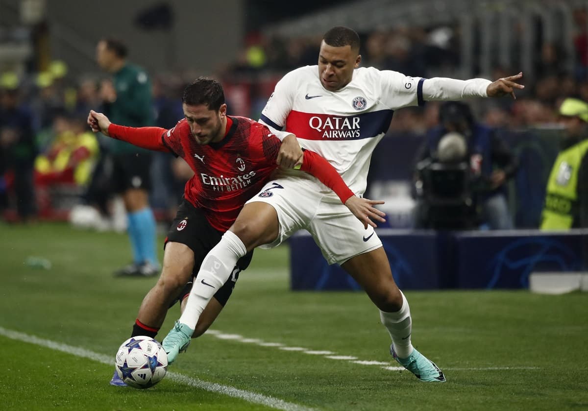 Hasil Babak Pertama AC Milan vs PSG: Sengit, Skor Imbang 1-1 Hasil Babak Pertama AC Milan vs PSG: Sengit, Skor Imbang 1-1