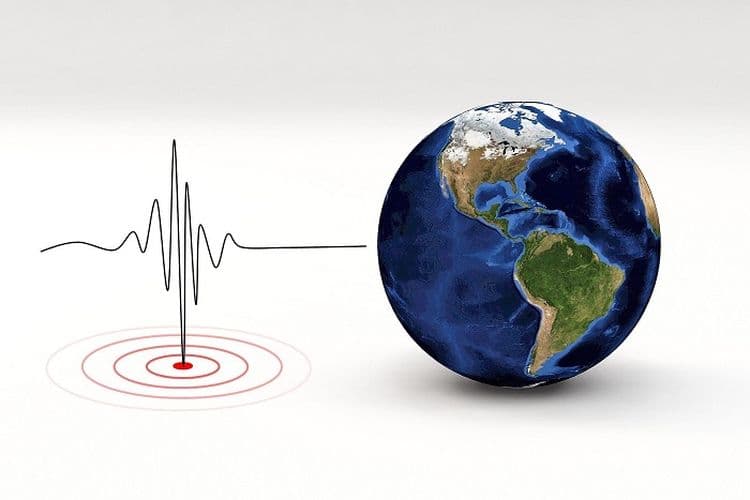 Gempa M5,1 Guncang Maluku Tengah, BMKG: Tak Berpotensi Tsunami Gempa M5,1 Guncang Maluku Tengah, BMKG: Tak Berpotensi Tsunami