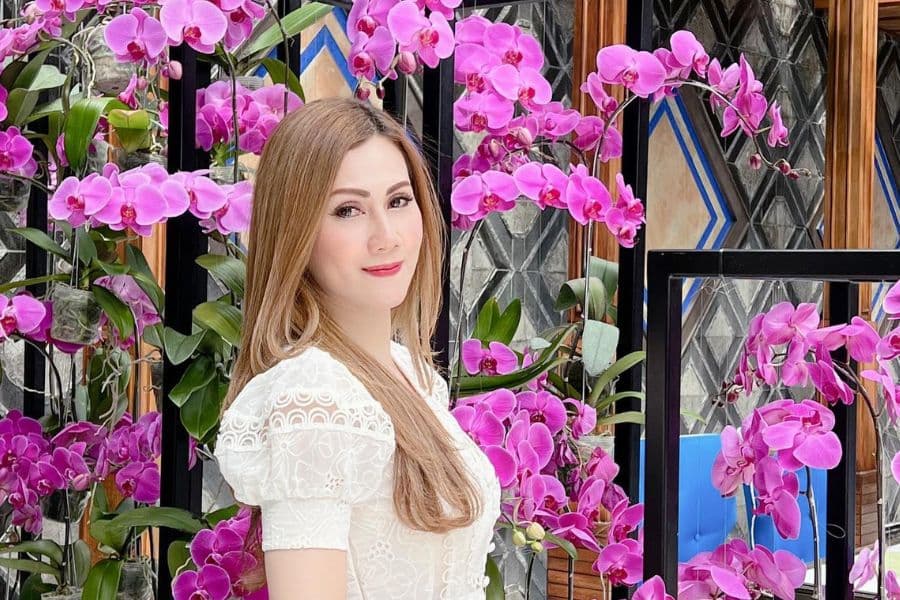 Potret Citra Kristinna Ibunda Laura Moane, Calon Mertua Al Ghazali yang Berprofesi Notaris Potret Citra Kristinna Ibunda Laura Moane, Calon Mertua Al Ghazali yang Berprofesi Notaris