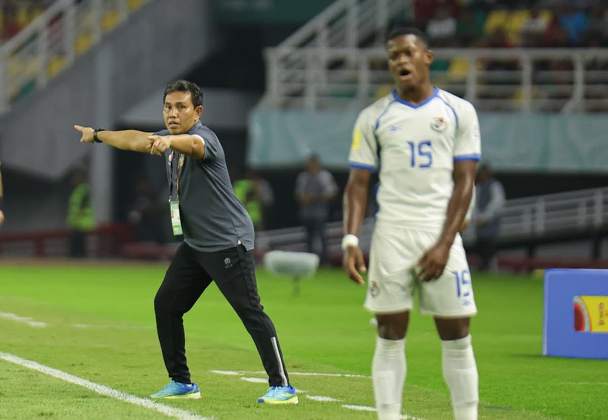 Cerita Bima Sakti Lecutkan Semangat Timnas Indonesia U-17 di Ruang Ganti hingga Sukses Imbangi Panama U-17 di Piala Dunia U-17 2023 Cerita Bima Sakti Lecutkan Semangat Timnas Indonesia U-17 di Ruang Ganti hingga Sukses Imbangi Panama U-17 di Piala Dunia U-17 2023
