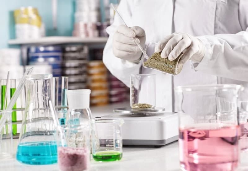 4 Jenis Air Keras yang Berbahaya bagi Kulit, Patut Diwaspadai 4 Jenis Air Keras yang Berbahaya bagi Kulit, Patut Diwaspadai